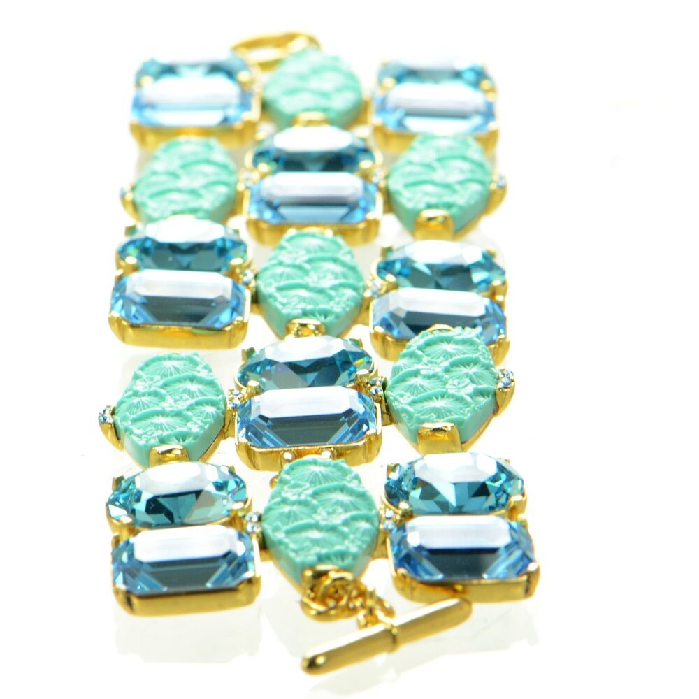 Vintage Oscar De La Renta Carved Resin Bracelet - Picture 4 of 7